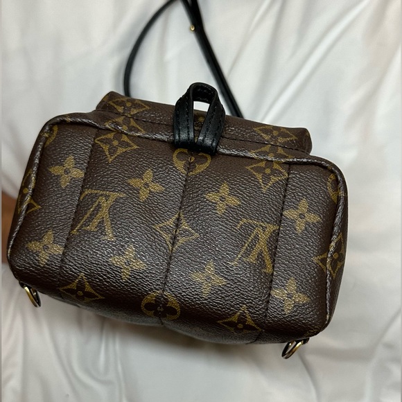 LOUIS VUITTON MINI SPRING BACKPACK - Picture 6 of 15